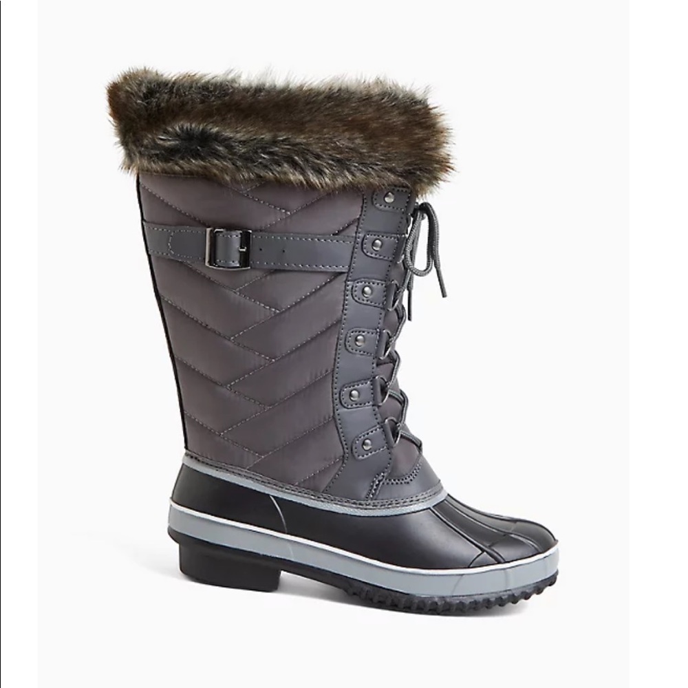 GREY QUILTED FUR TRIMMED WATER RESISTANT BOOT